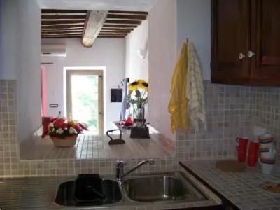 Appartamenti Valdipetrina B&B - 11