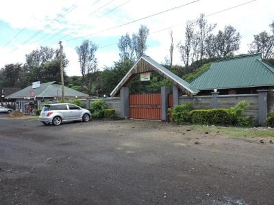 Leons Lodges - 10