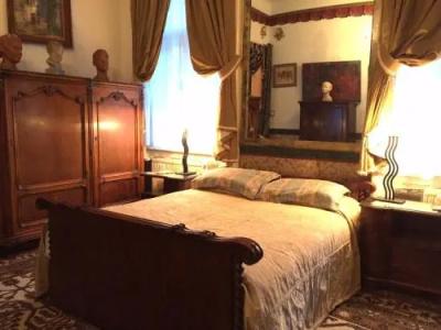 Imre Guest House - 1