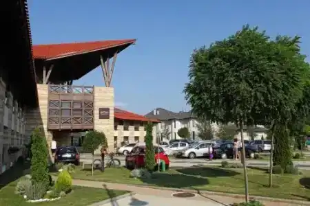 Danubia Park garni - 0