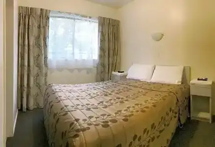 Adelaide - 24