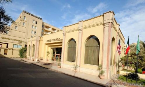 Grand Pyramids - 1