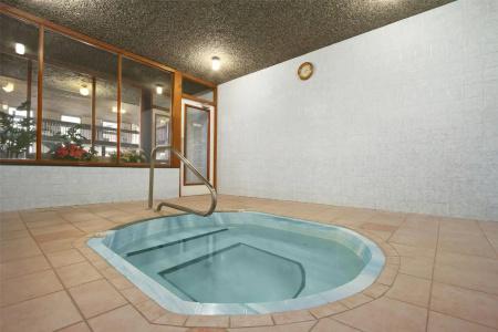 Days Inn by Wyndham - 14