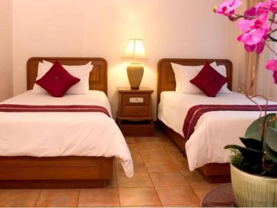 Surin Bay Inn - 27