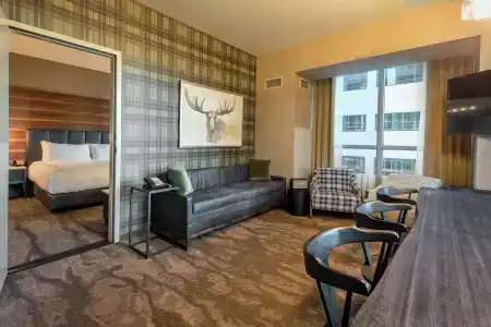 The Porter Portland, Curio Collection By Hilton - 7