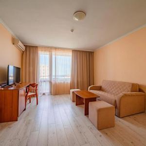 Perla Plaza - 40