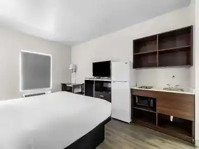 Americas Best Value Inn - - 52