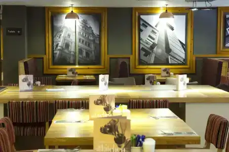 Premier Inn Leicester Square - 29