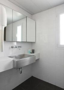Sea Executive Suites - 7
