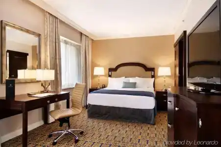 Capital Hilton - 37