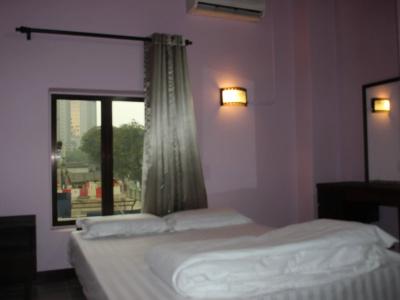 Birdnest Guesthouse, Gaia Rooftop Cafe - 1