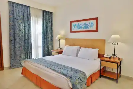 Marina Plaza Tala Bay - 24