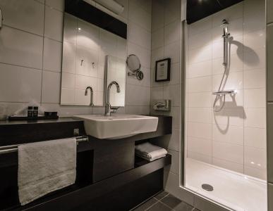Boutique Lumiere - 8