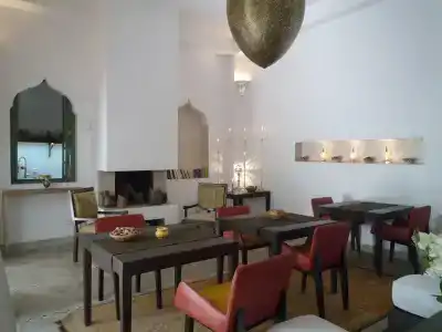 Riad Azahar - 23