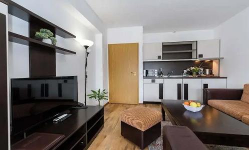 Grand Royale Apartment Complex & Spa - 44