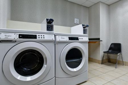 Hampton Inn & Suites/St. Petersburg-Ulmerton Road - 3