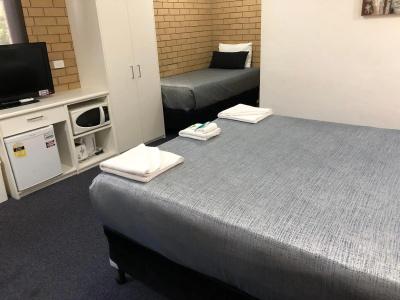 Chermside Motor Inn - 1