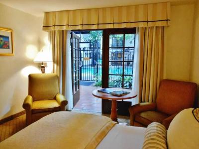 Ramada by Wyndham & Conference Center - 17