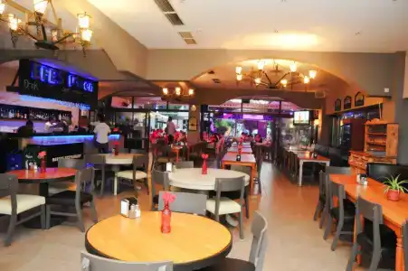 Club Atrium & - 20