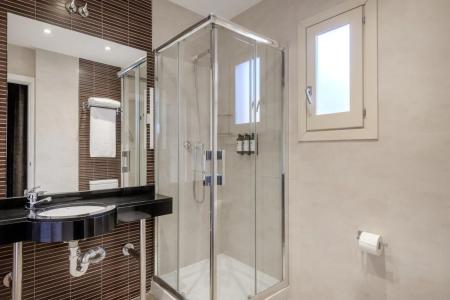 Room Mate Larios - 34
