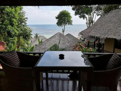 Beyond The Blue Horizon Boutique Bungalows - 56