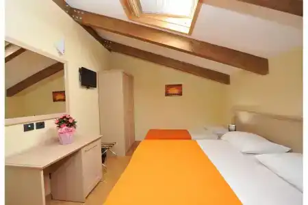 Casale Antonietta - 62