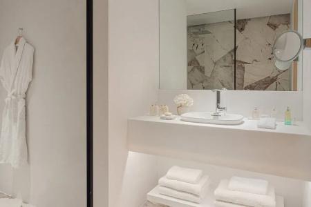 Vouliagmeni Suites - 8