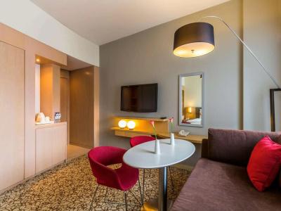 Novotel Suites Dubai Mall of the Emirates - 6