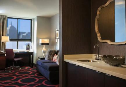Courtyard by Marriott Boston Downtown - 3