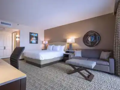 Hilton Phoenix Airport - 33