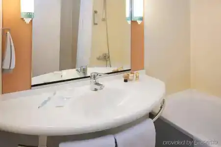 ibis Bourges Centre - 8