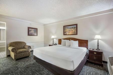 Americas Best Value Inn Denver - 52