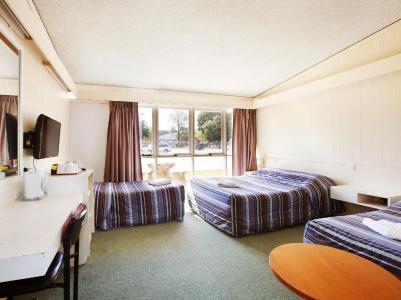 Sunnybank - 27