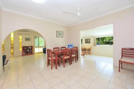 Seascape Holidays - 53 Reef Street - 25
