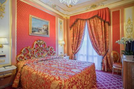 Regina Palace - 4