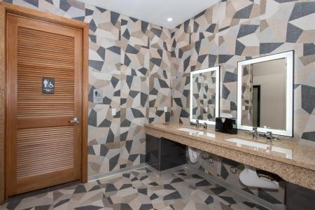 Best Western Plus Dragon Gate Inn - 7