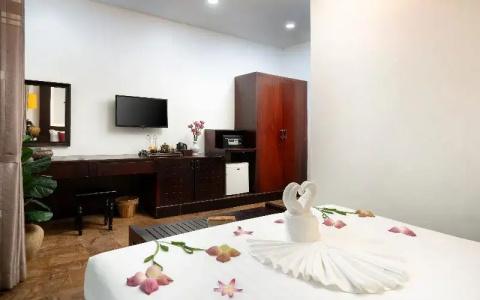 The Moon Residence & Spa - 244