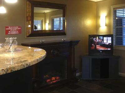 Rogue Valley Inn - 11