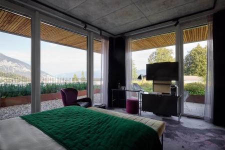 The Hide Flims - 62