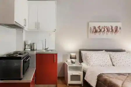 Nicholas Point and Rooms - 185
