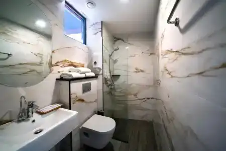 81 Princess - SG Clean - 37