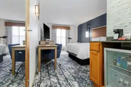 Hampton Inn & Suites Austin-Downtown/Convention Center - 64