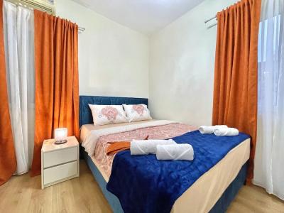 Elena - 102
