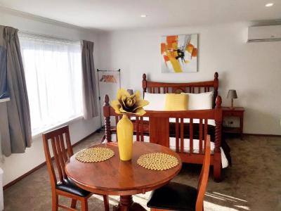 Mayfair on Cavell - 114