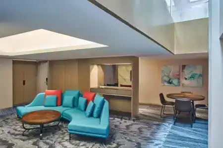 Le Meridien - 205