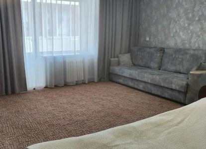 1-к квартира на 8-е Марта 4 в Таштаголе - 1
