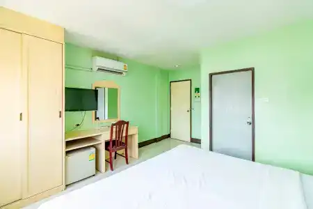 Woodlands Inn - 2