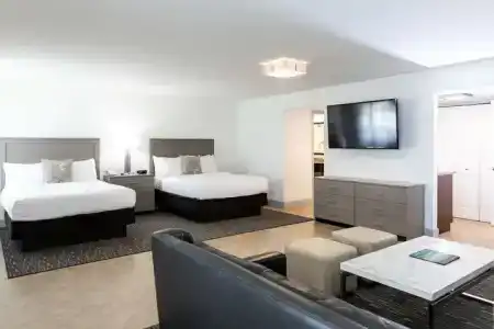 Best Western Palm Beach Lakes - 39