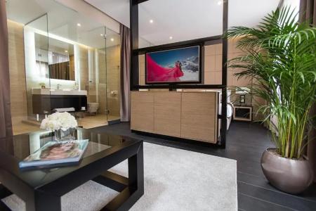 Dominic Smart & Luxury Suites - Republic Square - 53