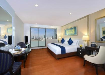 Centre Point Silom - 9